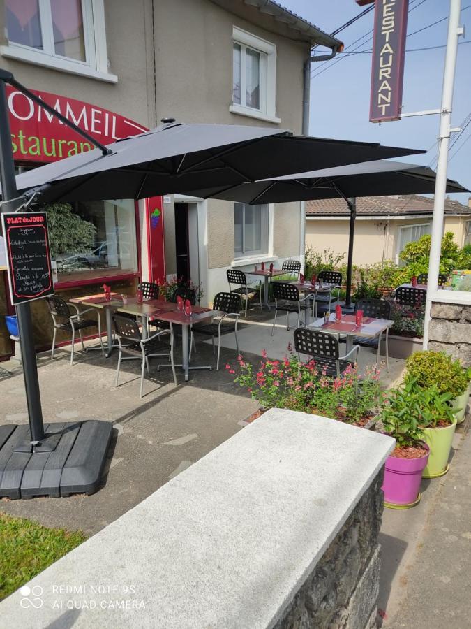 Hotel Le Pommeil Gueret Ngoại thất bức ảnh