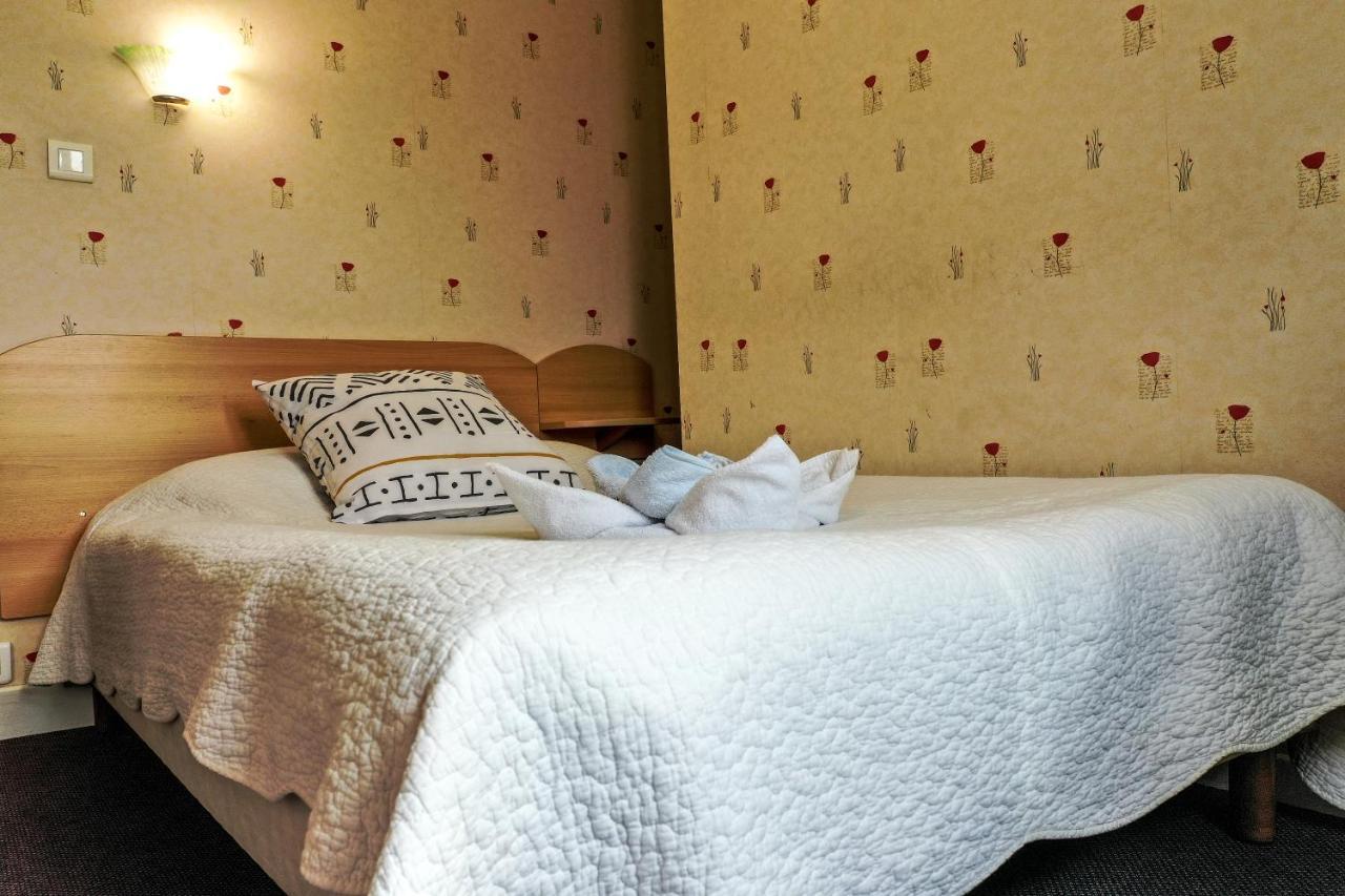Hotel Le Pommeil Gueret Ngoại thất bức ảnh