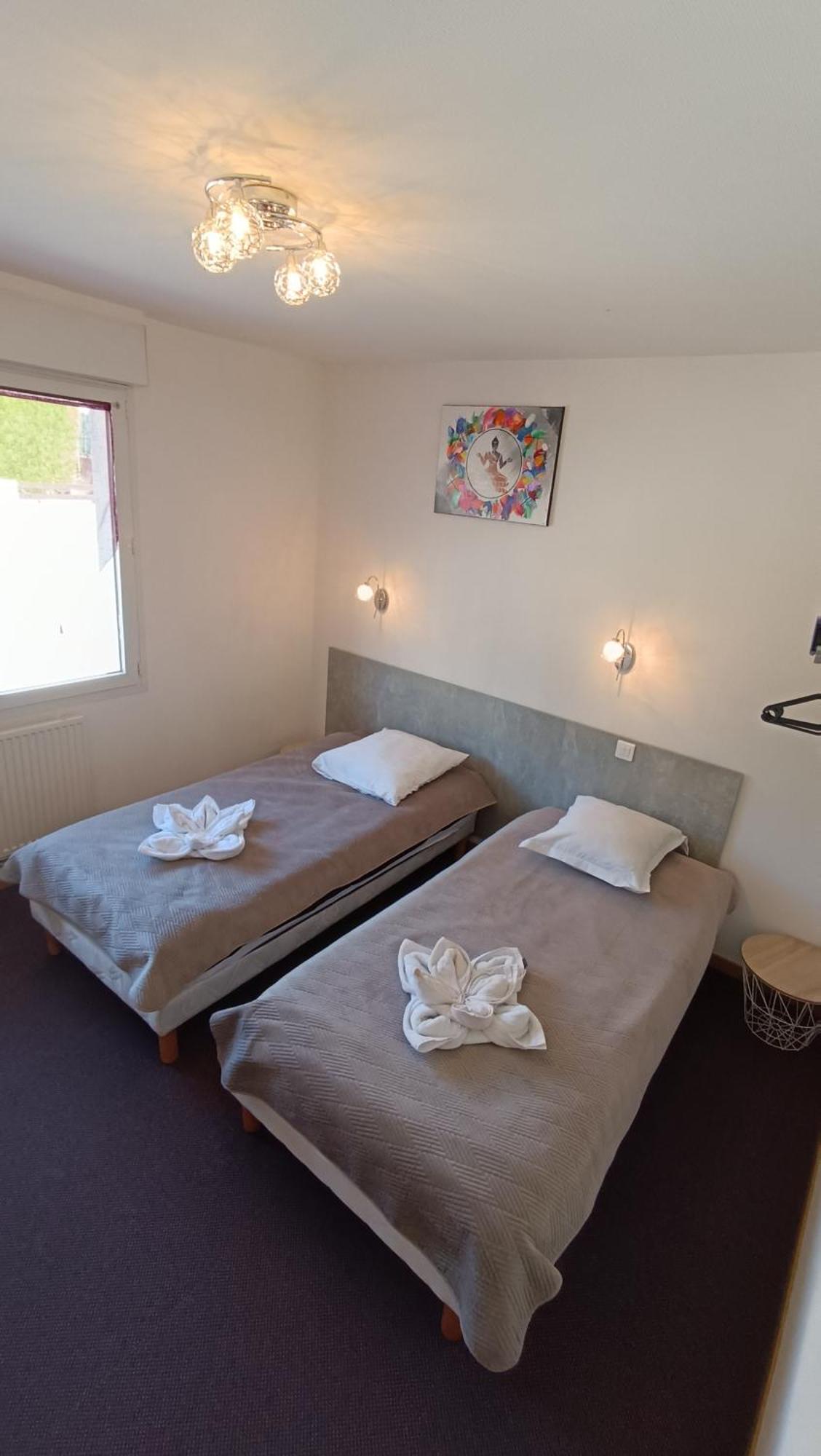 Hotel Le Pommeil Gueret Ngoại thất bức ảnh