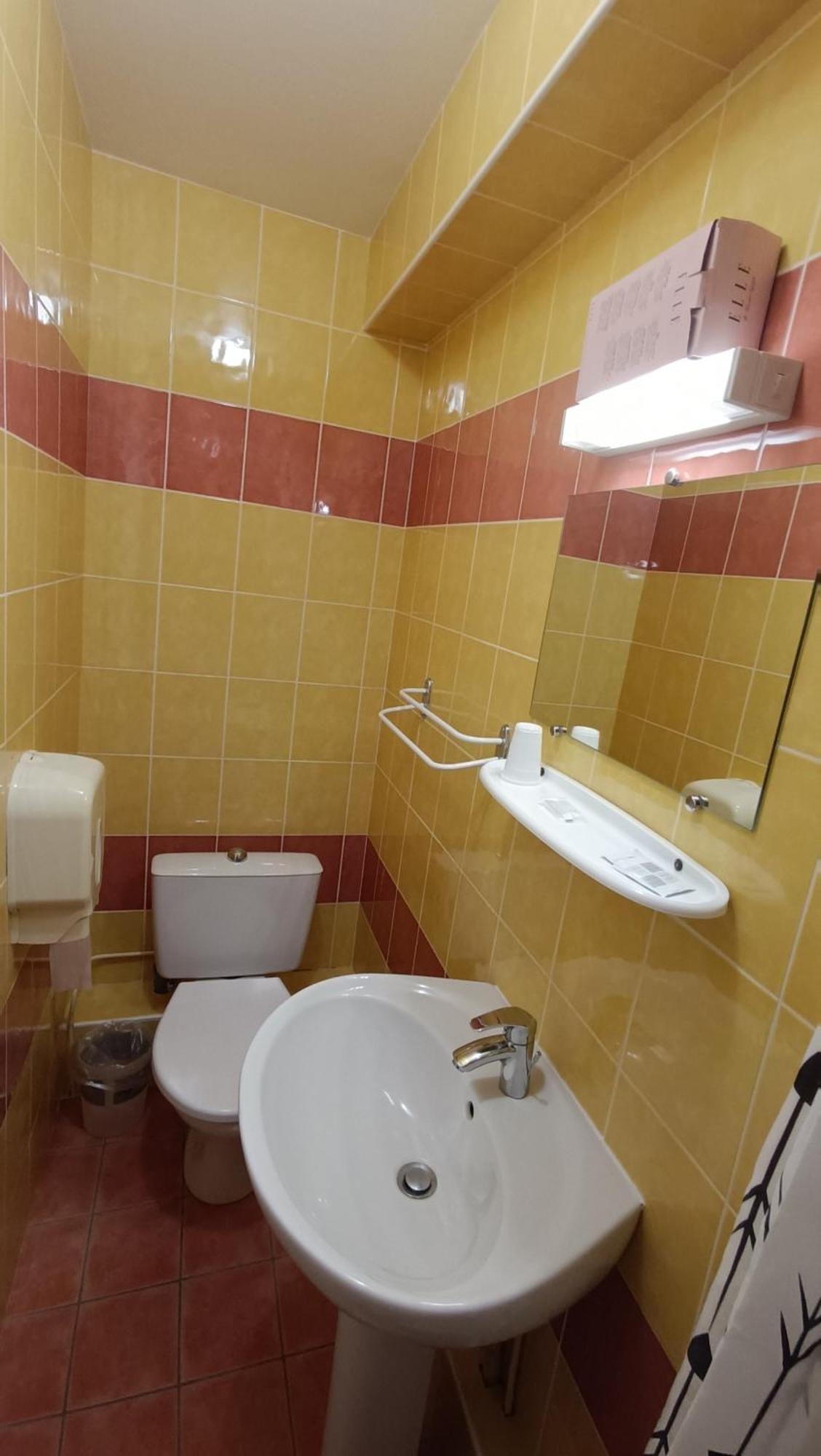 Hotel Le Pommeil Gueret Ngoại thất bức ảnh